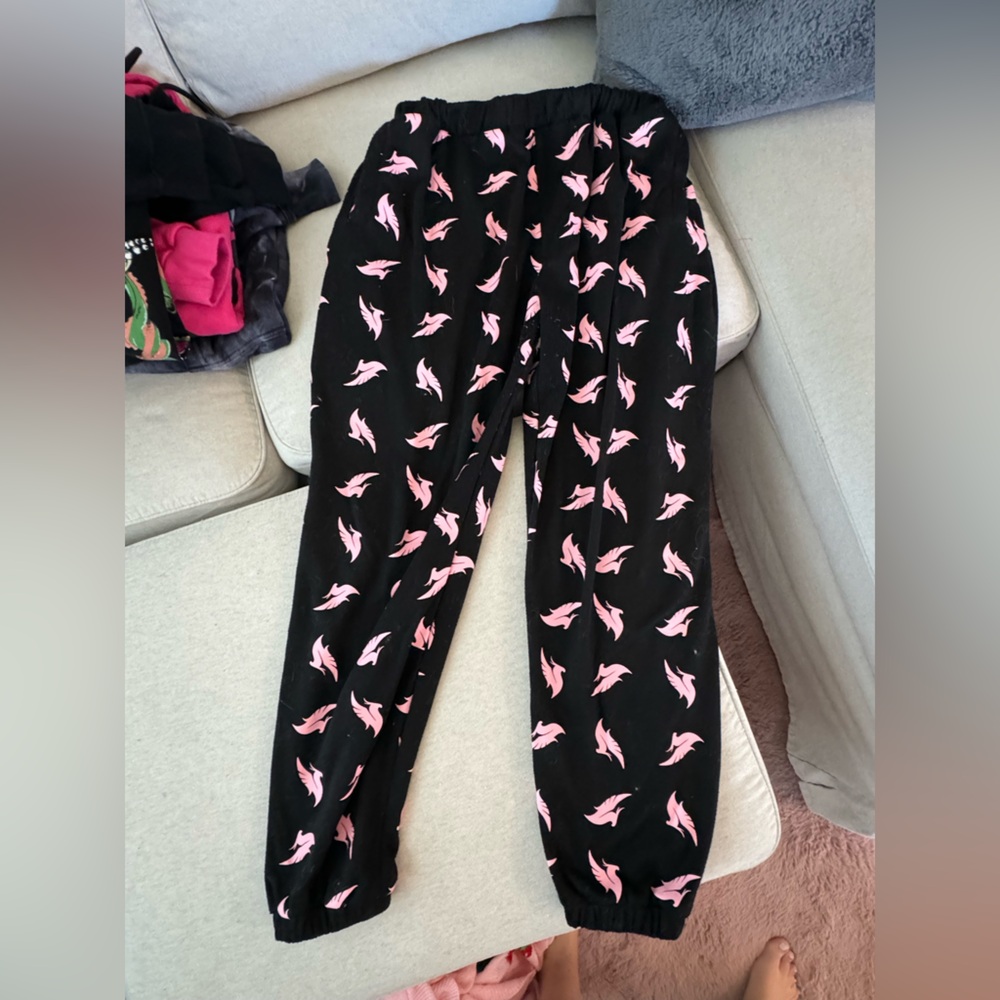 Illenium pink logo sweats